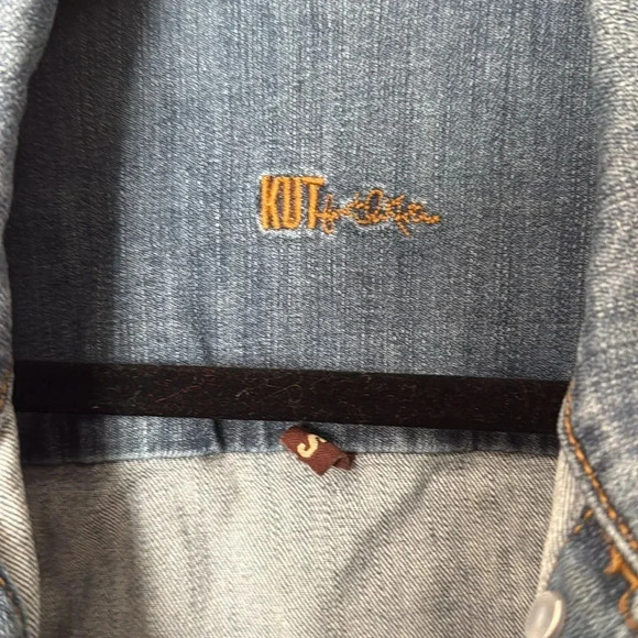 Kut from the Kloth Jean Jacket Amelia Women’s Size Small Blue Short Denim Active - Picture 2 of 12